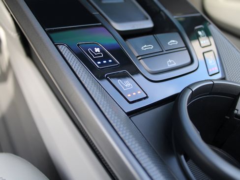 Certified 2021 Porsche 911 Carrera image 30