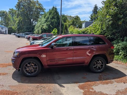 Used 2021 Jeep Grand Cherokee Limited w/ Quick Order Package 2GK 80th AWD/4WD image 2