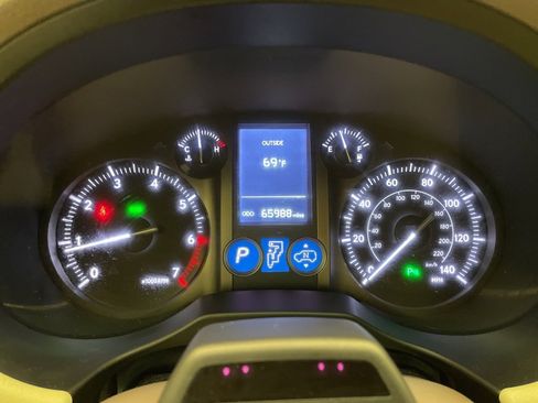 Used 2019 Lexus GX 460 Luxury image 13