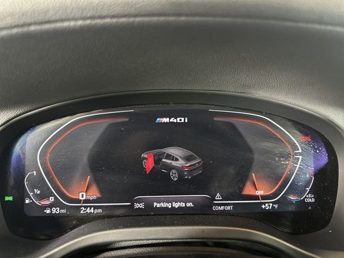 Certified 2025 BMW X4 M40i w/ Premium Package image 15