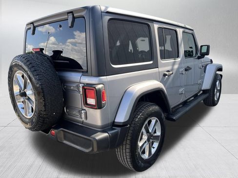 Used 2021 Jeep Wrangler Unlimited Sahara AWD/4WD image 9