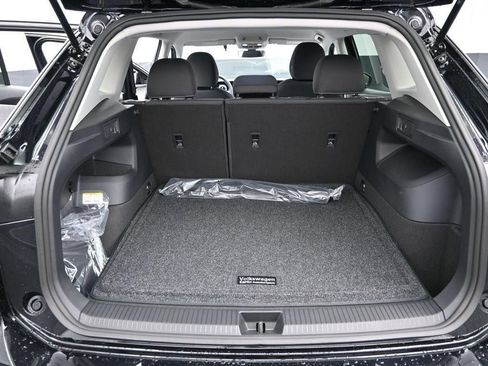 Used 2025 Volkswagen Tiguan S FWD image 12