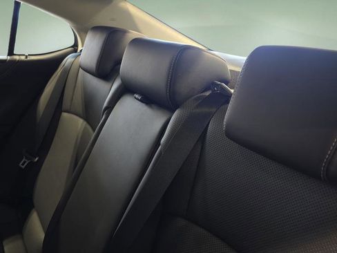 Certified 2022 Lexus ES 350 w/ Premium Package image 15