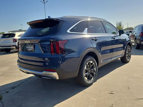 New 2026 Kia Sorento S AWD/4WD image 8