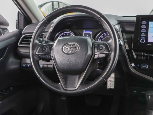 Used 2024 Toyota Camry SE FWD image 12