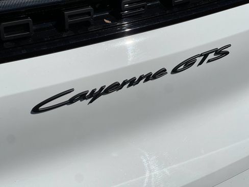 Certified 2026 Porsche Cayenne GTS AWD/4WD image 29