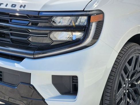 New 2026 Ford Expedition Platinum w/ Stealth Performance Package image 6