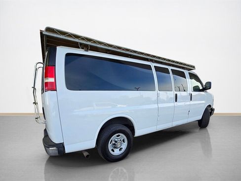 Used 2009 Chevrolet Express 3500 LS w/ LT Preferred Equipment Group image 4