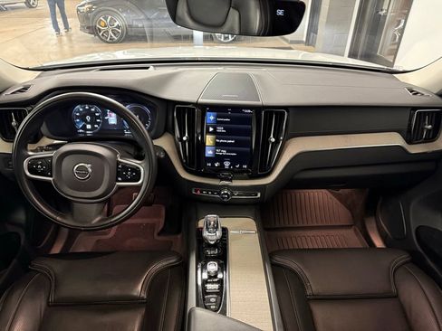 Used 2021 Volvo XC60 T8 Inscription w/ Advanced Package image 19