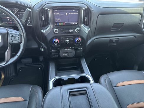 Used 2022 GMC Sierra 2500 AT4 w/ Gooseneck/5TH Wheel Package AWD/4WD image 15