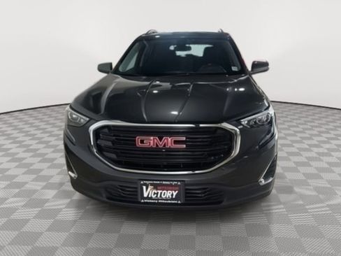Used 2020 GMC Terrain SLE w/ Driver Convenience Package AWD/4WD image 2
