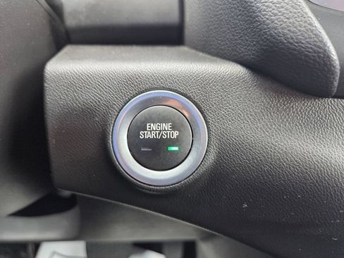 Used 2024 GMC Terrain SLT AWD/4WD image 27
