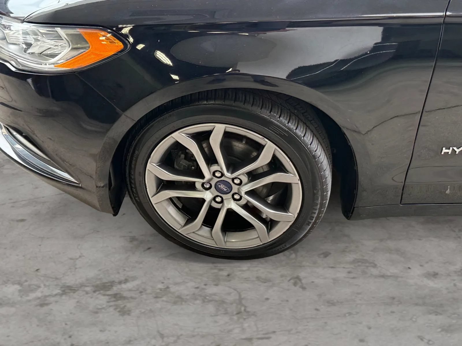Used 2017 Ford Fusion SE w/ Equipment Group 601A FWD image 41