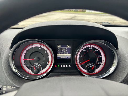 Used 2015 Dodge Grand Caravan R/T w/ Driver Convenience Group FWD image 18