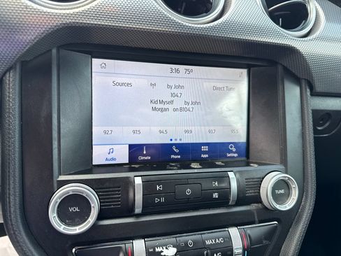 Used 2020 Ford Mustang Coupe w/ Equipment Group 101A RWD image 18