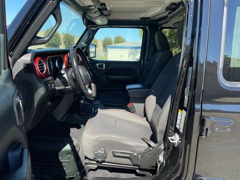 Used 2019 Jeep Wrangler Unlimited Rubicon image 14