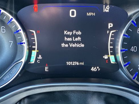 Used 2019 Chrysler Pacifica Touring Plus w/ Advanced Safetytec Group image 31