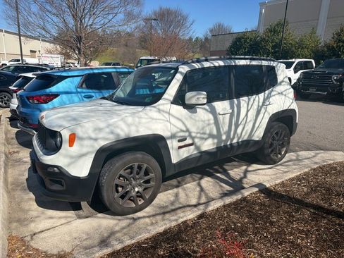 Used 2016 Jeep Renegade 75th Anniversary image 5