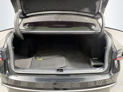 Used 2022 Lexus IS 300 image 34