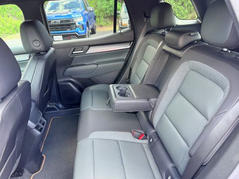 New 2026 GMC Terrain AT4 w/ Convenience Package III AWD/4WD image 11