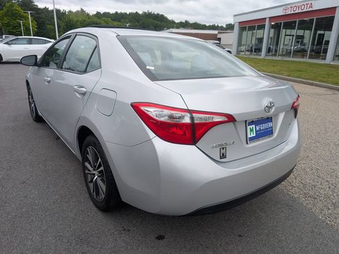 Used 2016 Toyota Corolla LE FWD image 3