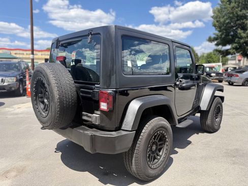 Used 2018 Jeep Wrangler Sport AWD/4WD image 5