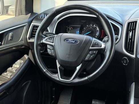 Used 2019 Ford Edge SEL w/ Equipment Group 201A AWD/4WD image 12