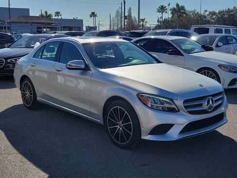 Used 2021 Mercedes-Benz C 300 4MATIC Sedan image 2