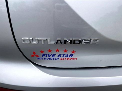 Used 2022 Mitsubishi Outlander ES AWD/4WD image 8