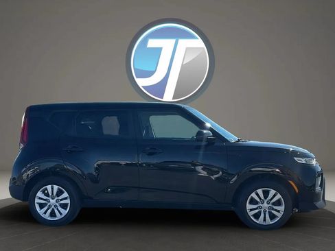 Used 2020 Kia Soul LX FWD image 7