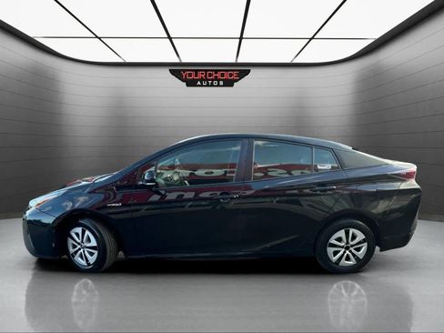 Used 2016 Toyota Prius Three w/ Advanced Technology Package image 3