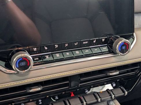 New 2026 Chevrolet Colorado ZR2 w/ Technology Package image 21