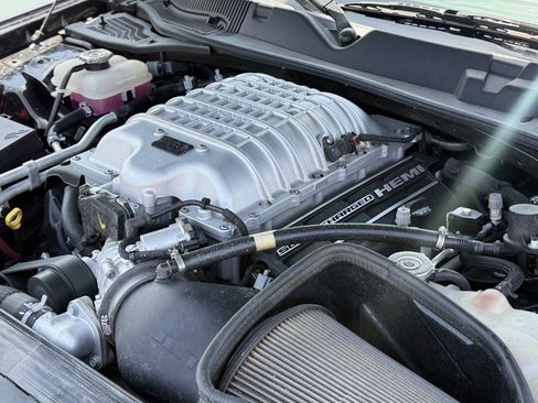 Used 2022 Dodge Challenger SRT Hellcat Redeye RWD image 5