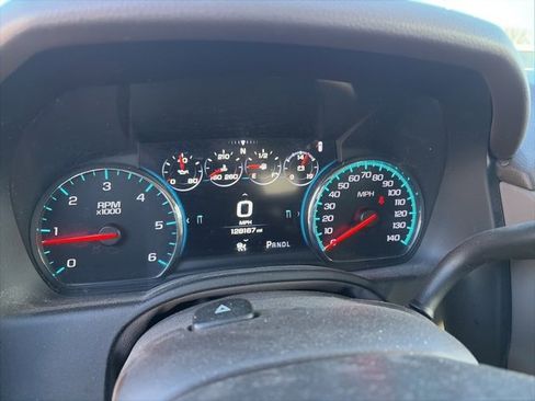 Used 2020 GMC Yukon Denali w/ Denali Premium Package image 12