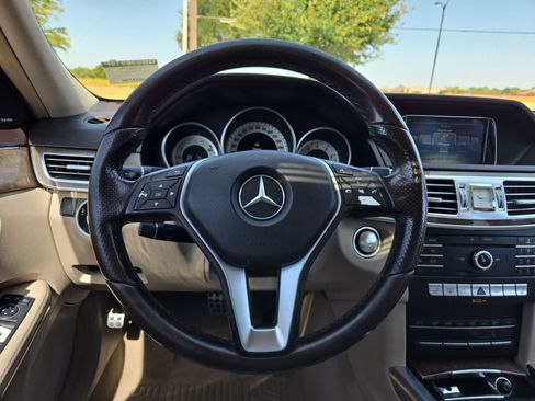 Used 2016 Mercedes-Benz E 350 Sedan image 22