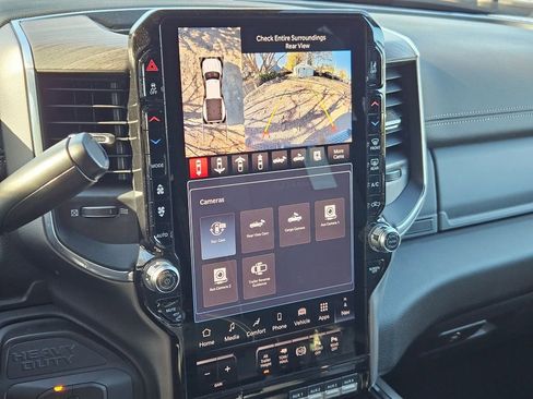 New 2026 RAM 3500 Laramie AWD/4WD image 24