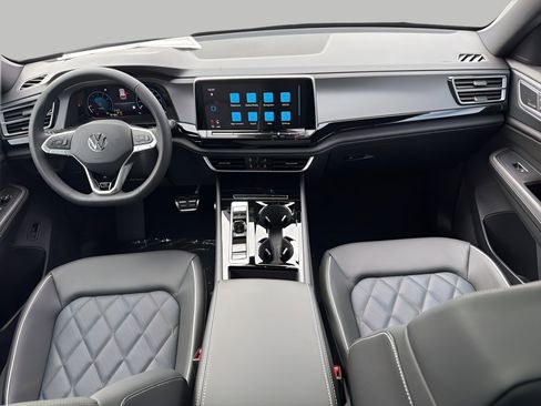 New 2026 Volkswagen Atlas Cross Sport SEL Premium R-Line AWD/4WD image 9