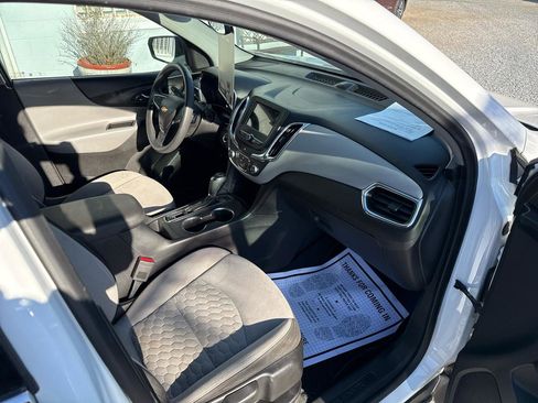 Used 2019 Chevrolet Equinox LT image 23
