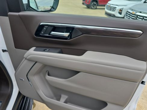 New 2026 Chevrolet Tahoe LT w/ Comfort Package RWD image 24