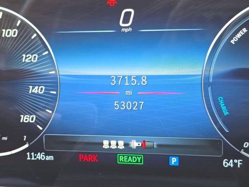 Used 2024 Mercedes-Benz GLE 450e 4MATIC image 30
