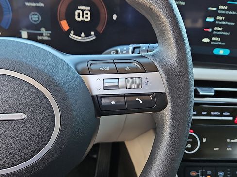 Used 2025 Hyundai Tucson SEL image 17