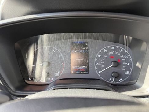 Used 2023 Toyota Corolla Cross LE image 19