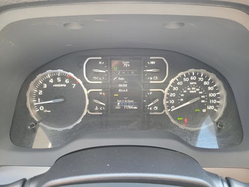 Certified 2019 Toyota Tundra SR5 image 31