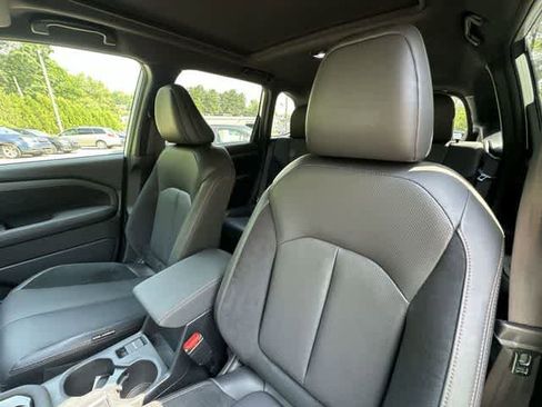 Certified 2025 Subaru Forester Touring AWD/4WD image 17