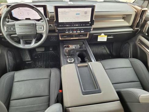 Certified 2025 GMC Hummer EV 2X AWD/4WD image 12