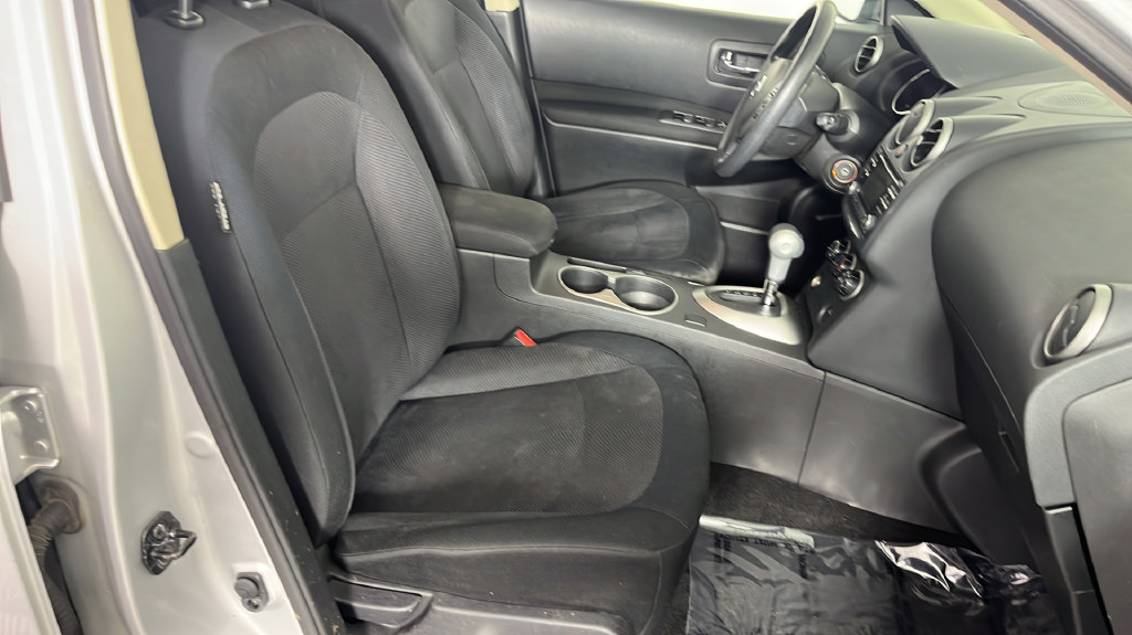 Used 2013 Nissan Rogue S w/ Special Edition Pkg AWD/4WD image 22