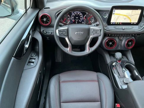 Used 2025 Chevrolet Blazer RS image 11