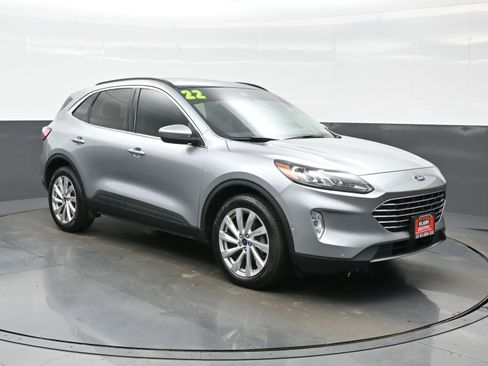 Used 2022 Ford Escape Titanium w/ Titanium Elite Package image 8