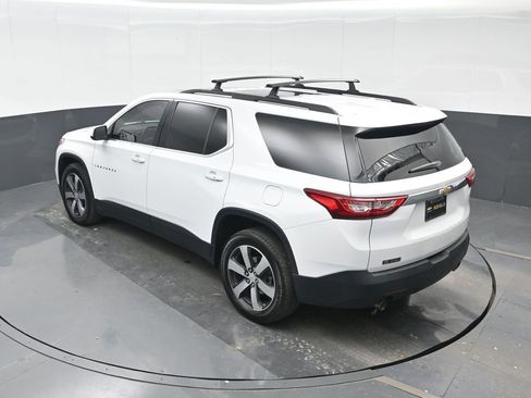 Used 2021 Chevrolet Traverse LT w/ LT Premium Package image 19