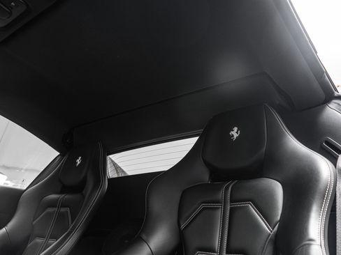 Used 2018 Ferrari 488 Spider image 40